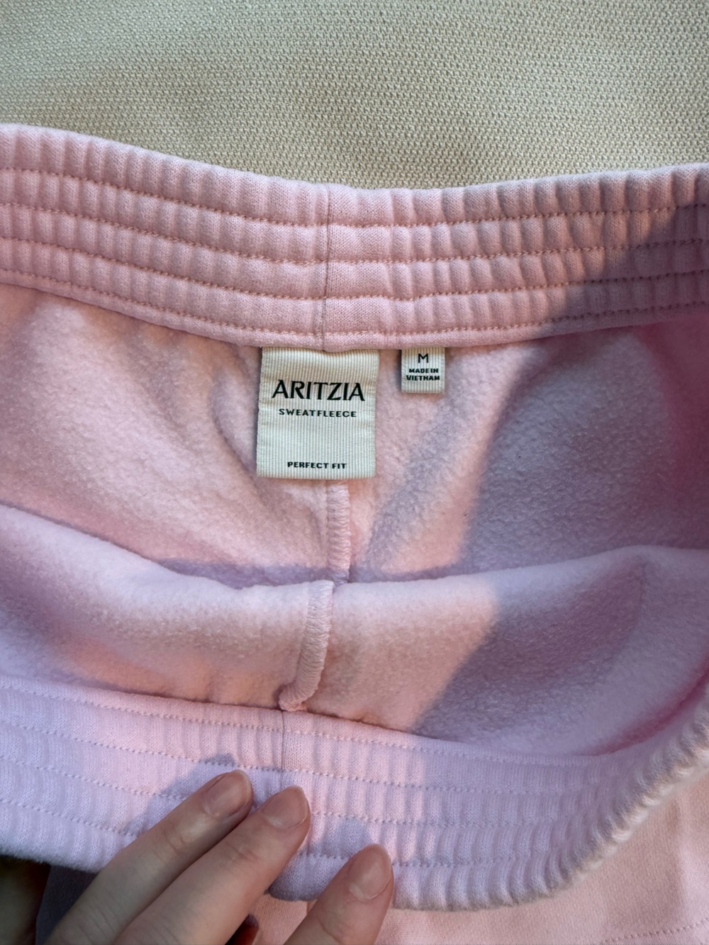 Aritzia Cozy Sweatfleece Perfect Micro Short - Size M - Villa Pink - Picture 4 of 5